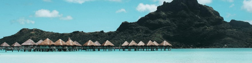 Which Canon RF lens is best to take on holiday?