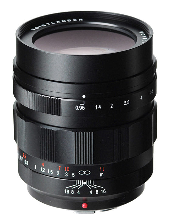 Voigtländer Nokton 42,5mm f/0.95 MFT