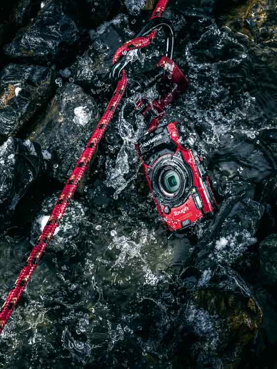 Olympus Stylus Tough TG-5 rood