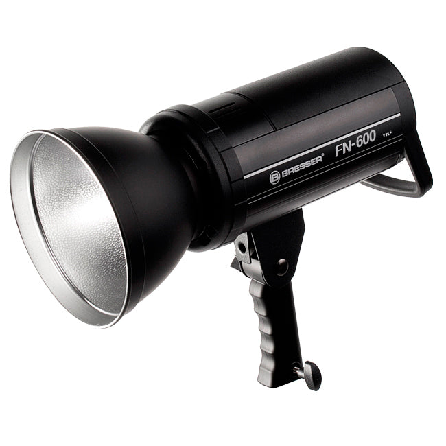 Bresser FN-600 TTL Nikon Flash + Battery