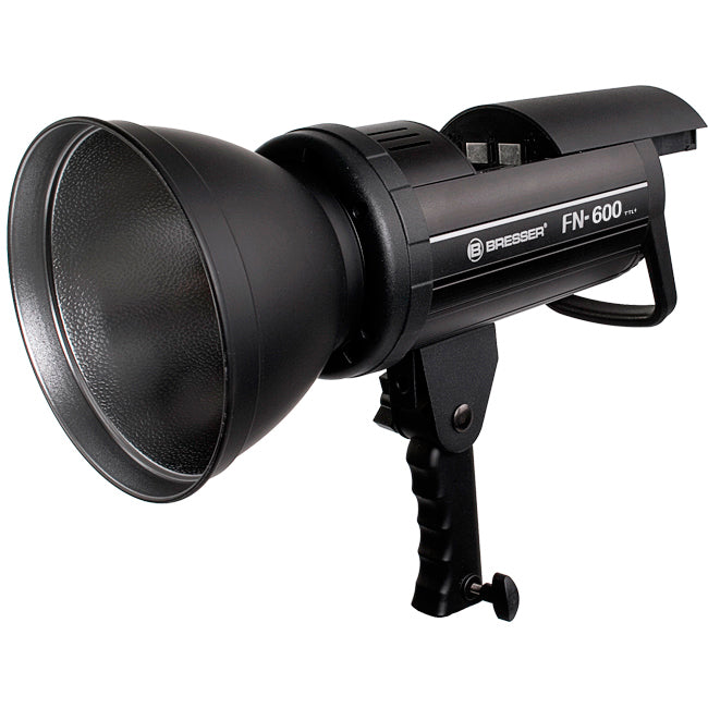 Bresser FN-600 TTL Nikon Flash + Battery