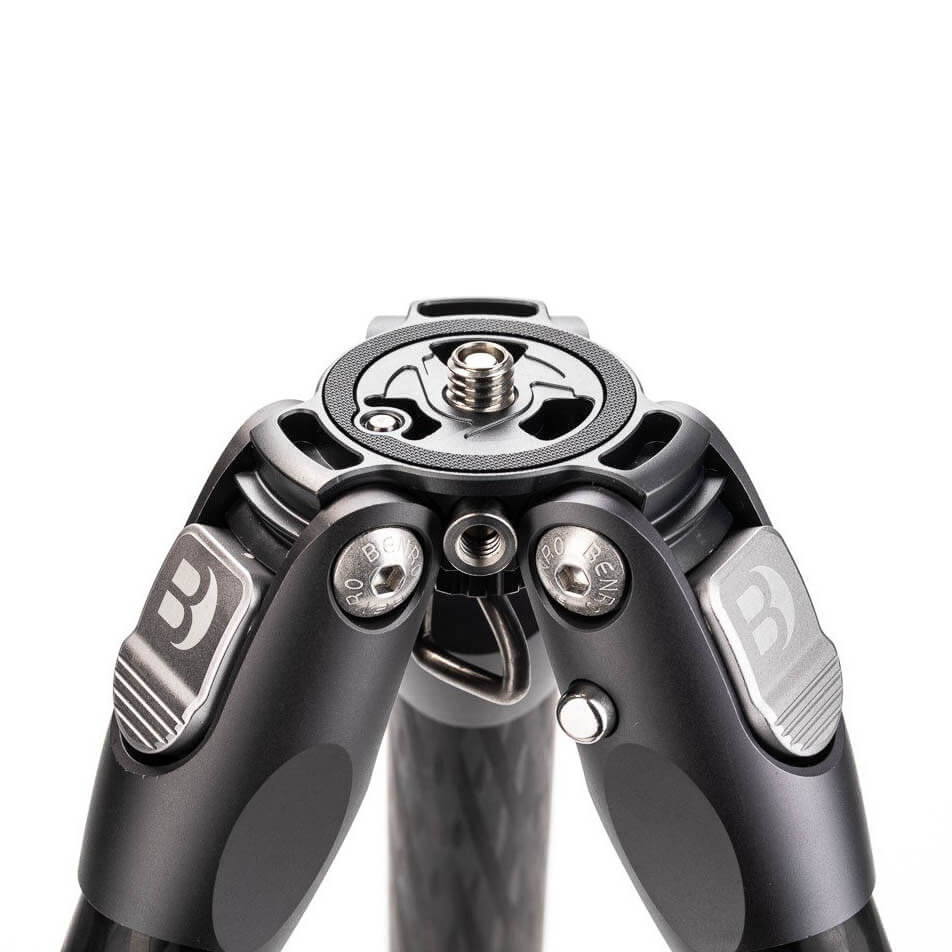 Benro Tortoise TTOR24C tripod
