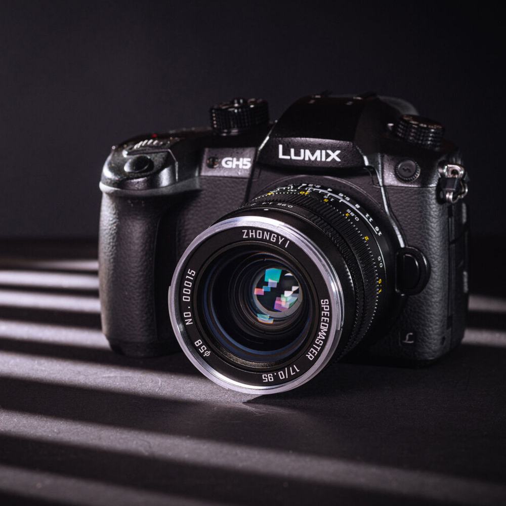 Zhongyi Mitakon 17mm f/0.95 Black MFT