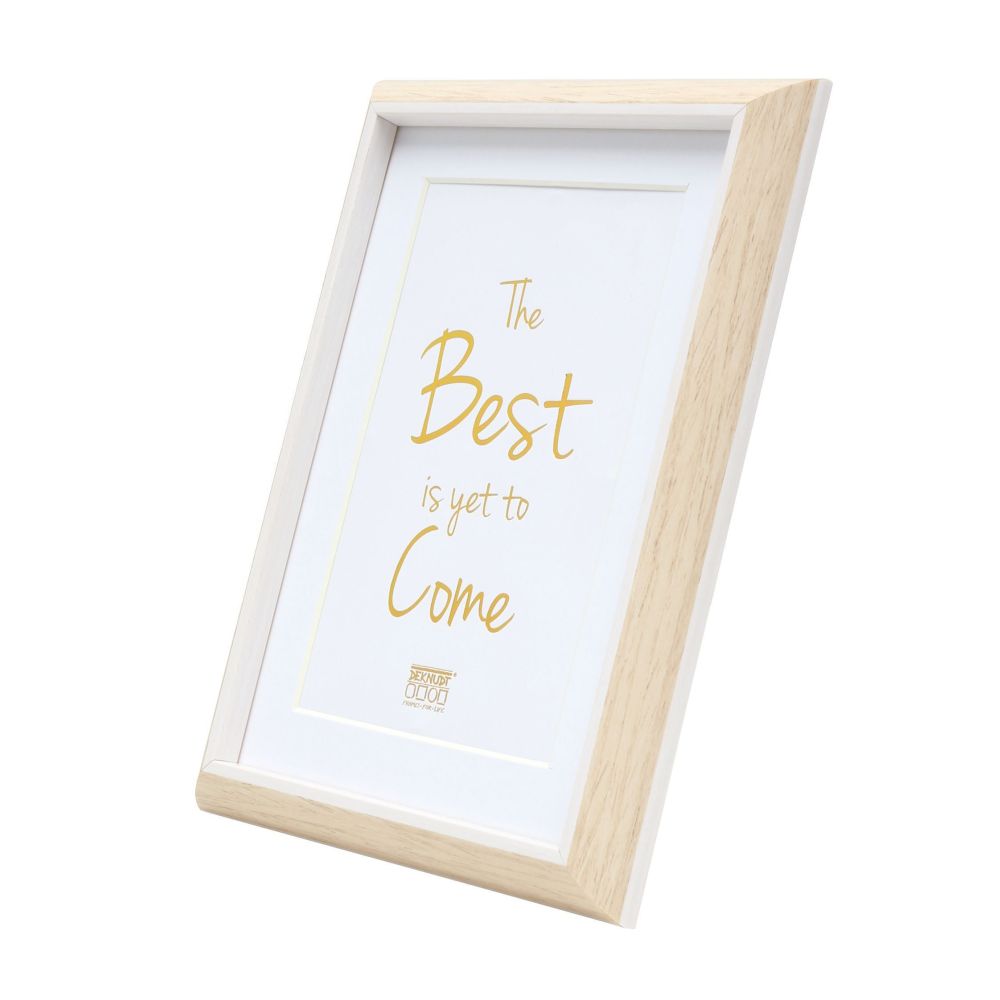Deknudt Photo frame in light wood colour with white piping and passe-board 18x24 S46WG3