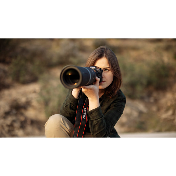 Canon EOS R7 Body + RF-S 18-150mm f/3.5-6.3 IS STM + EF - RF Mount adapter