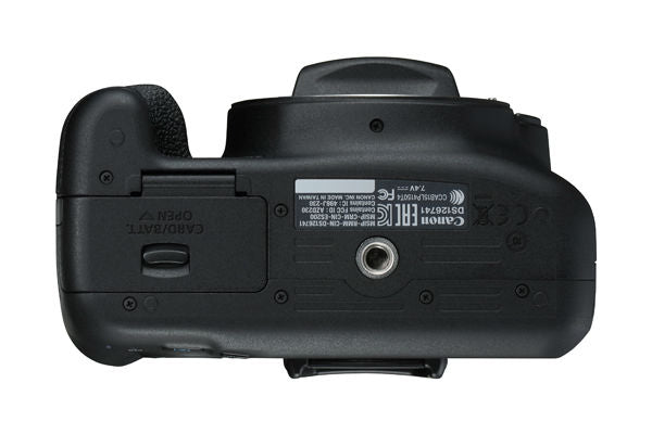 Canon EOS 2000D + EF-S 18-55mm F/4-5.6 IS STM compact