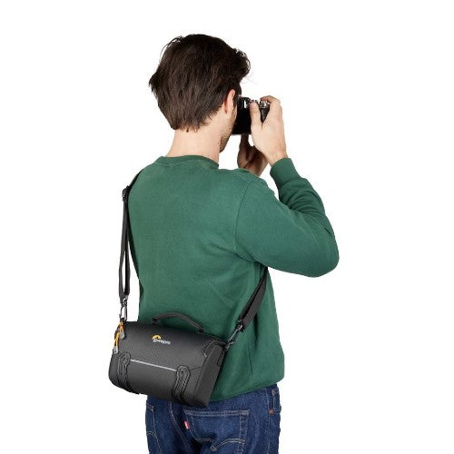 Lowepro Adventura SH 160 III (Black)
