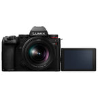 Panasonic Lumix DC-S5II + Lumix S 20-60mm f/3.5-5.6