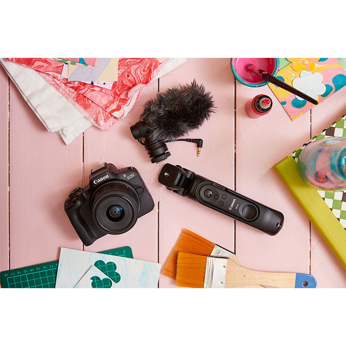 Canon EOS R50 + RF-S 18-45mm IS STM