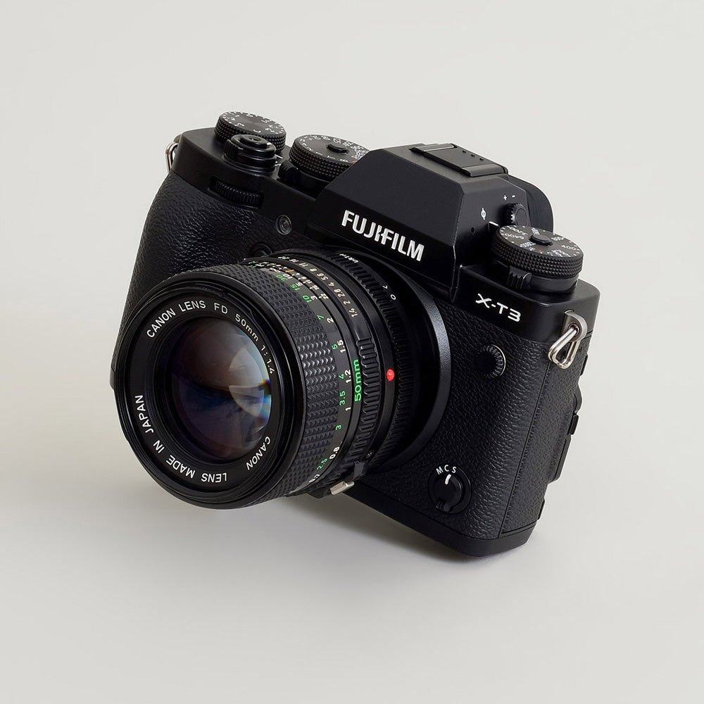 Urth Lens Mount adapter: Compatible with Canon FD Lens to Fujifilm X Camera Body