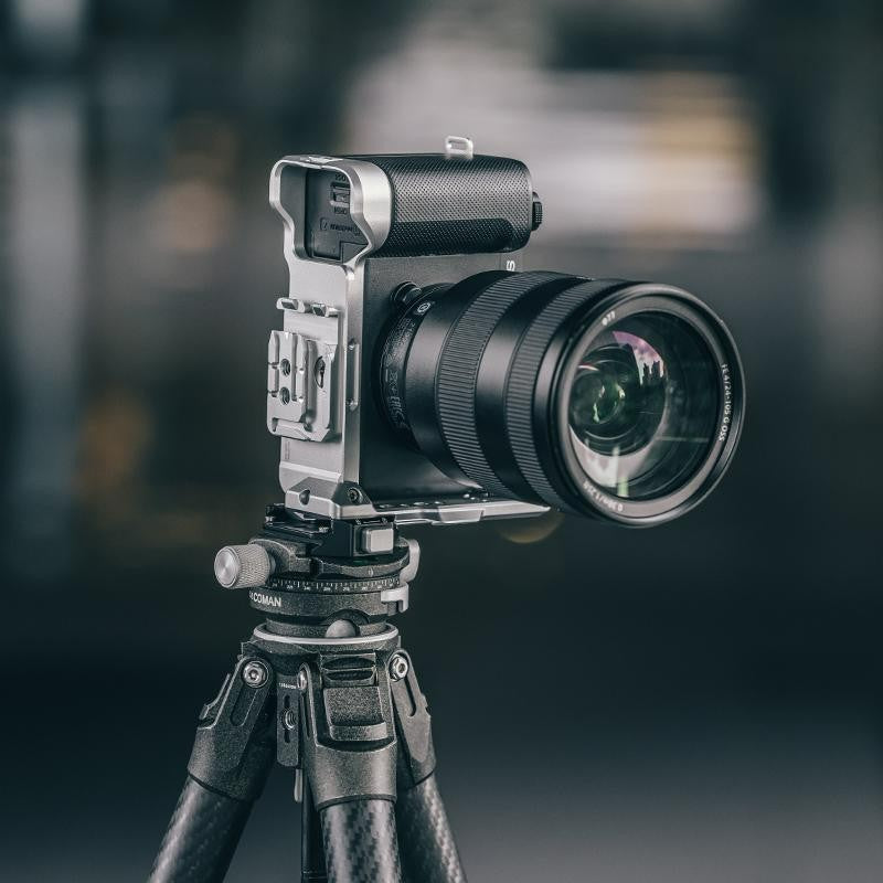 Falcam F22&F38&F50 Quick Release Camera L Bracket Silk Silver (FOR SONY ZV-E1) C00B3503W