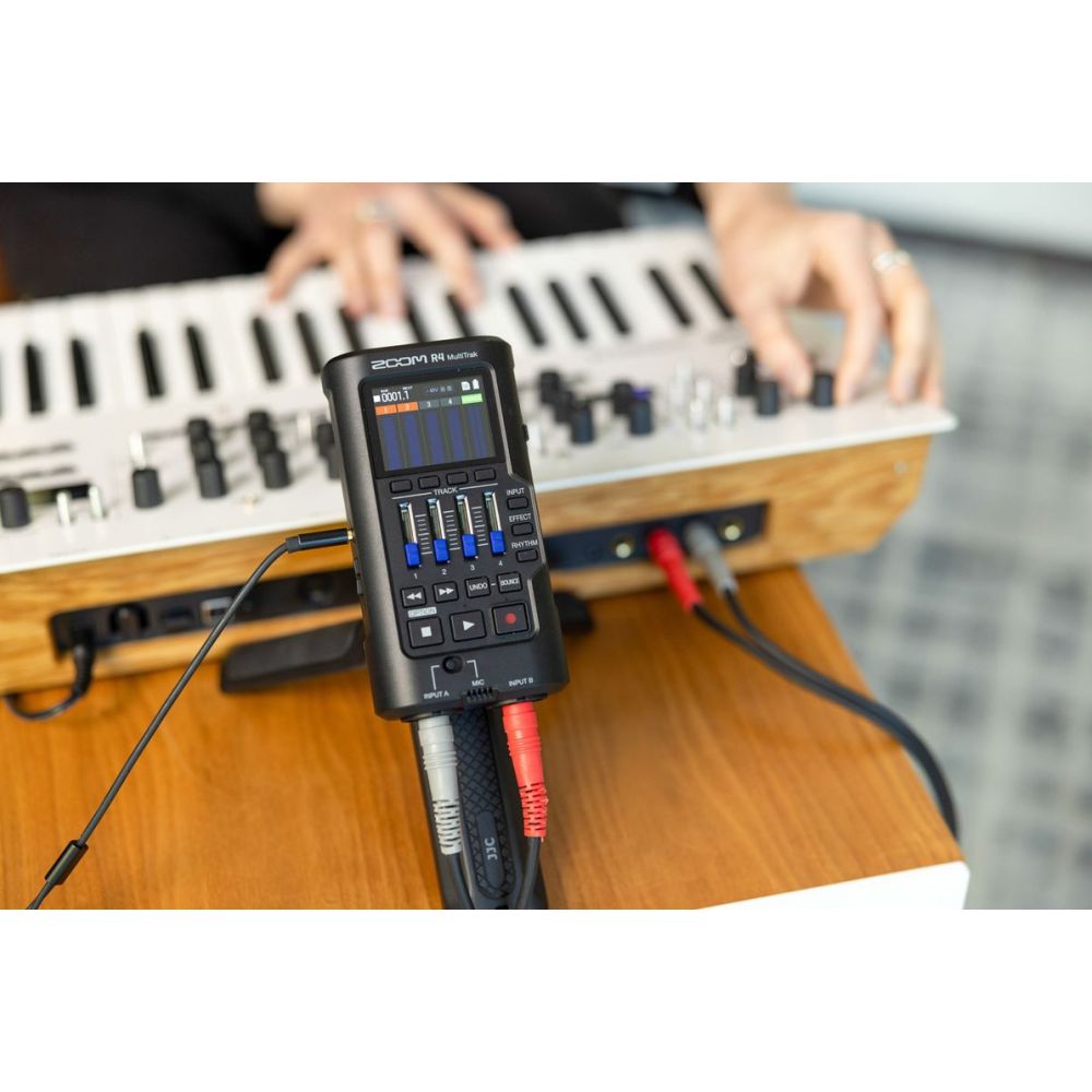 Zoom R4 MultiTrak handheld recorder