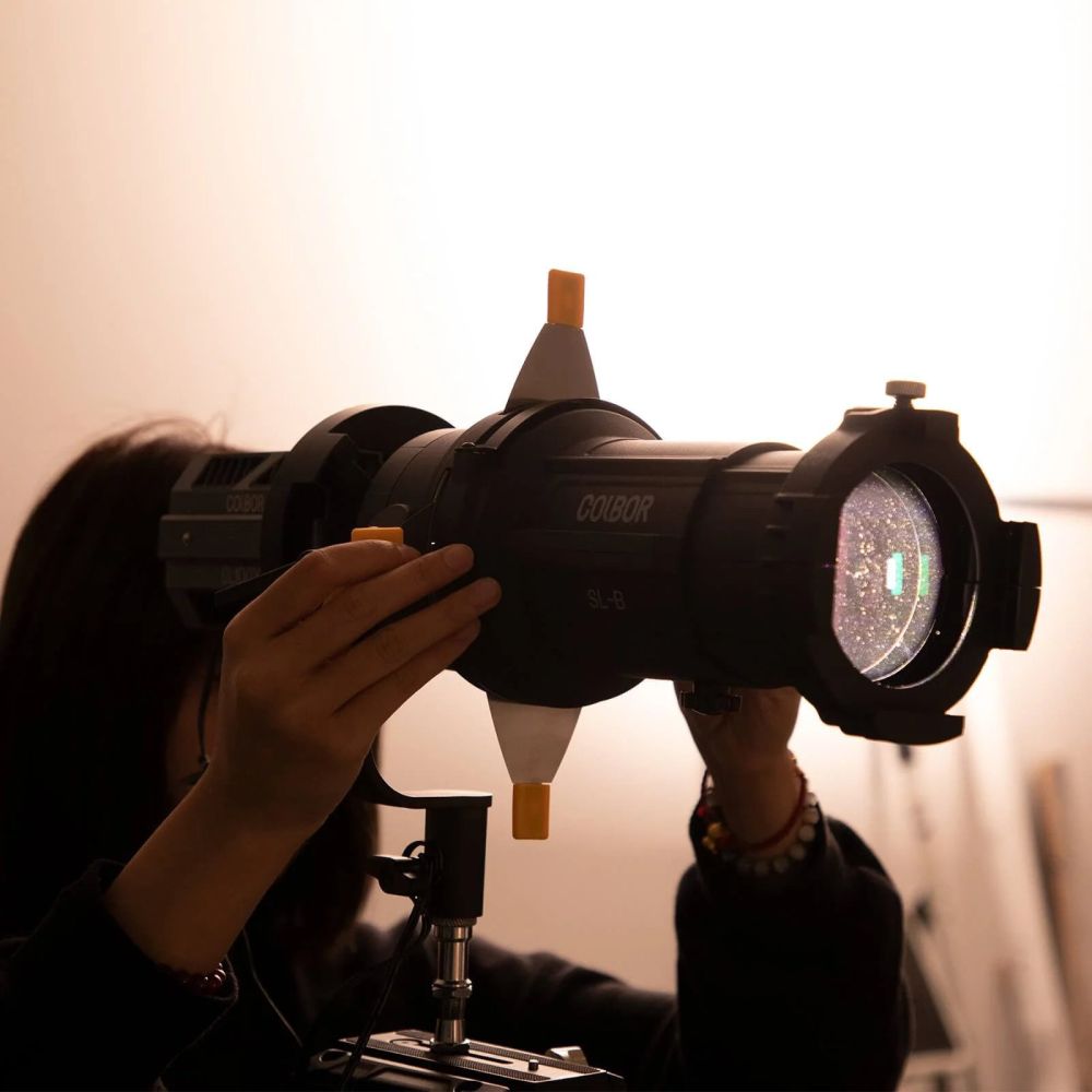 COLBOR COB Projector