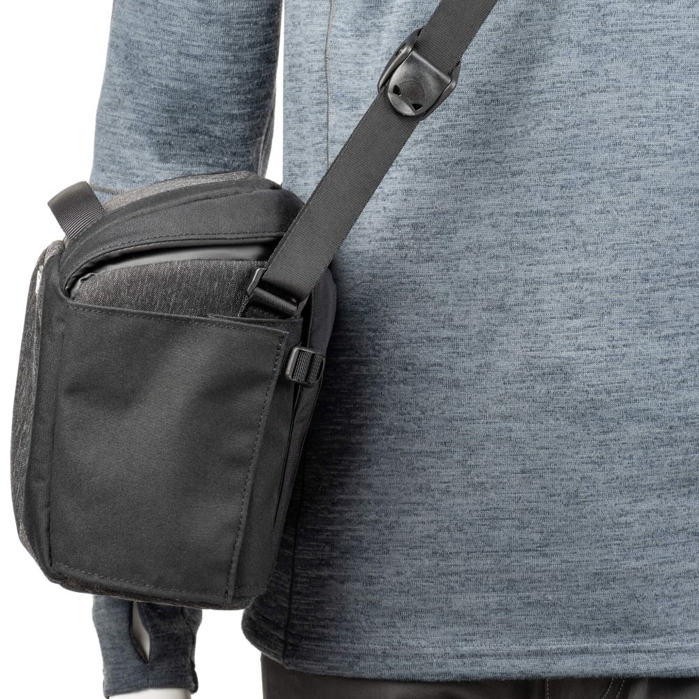 Think Tank SpeedTop Crossbody 10 Graphite