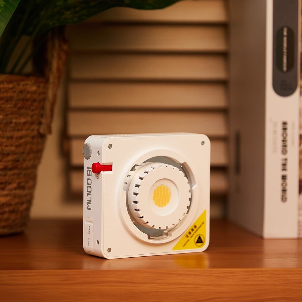Godox ML100BI LED light