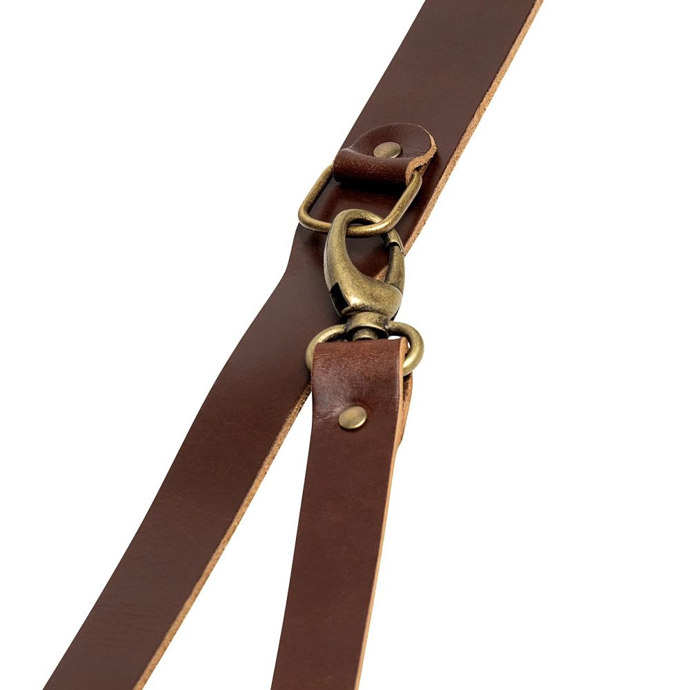 The Hantler Chest strap Brandy / Brass, large 33cm