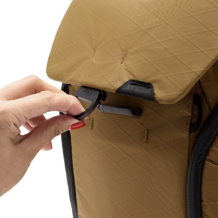 Peak Design Coyote Everyday Backpack 20L v2