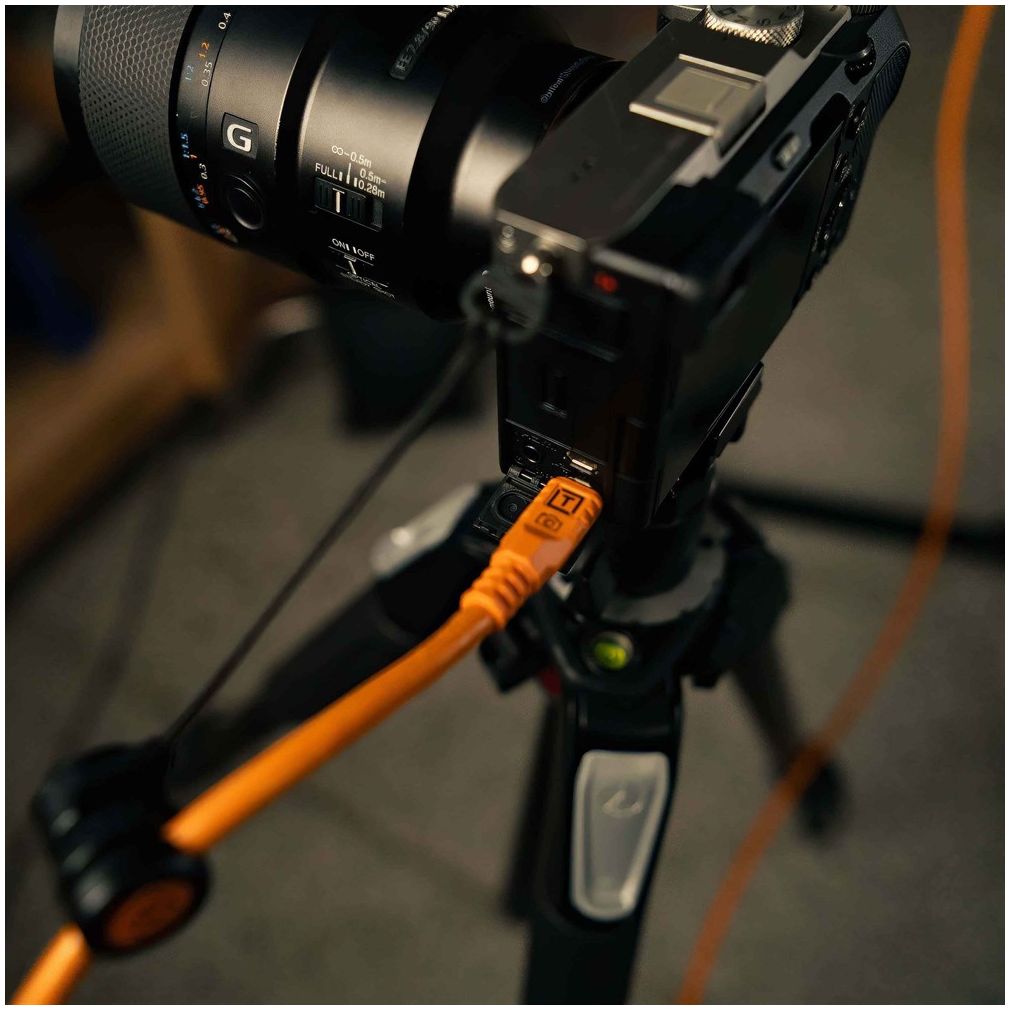 Tether Tools TetherPro Optima 10G USB-C, 31' (9.4m), straight orange