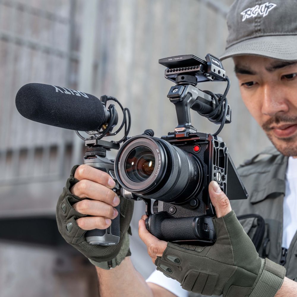 SmallRig 4902 Cage for Panasonic LUMIX S1R II / S5 II / S5 IIX / G9 II