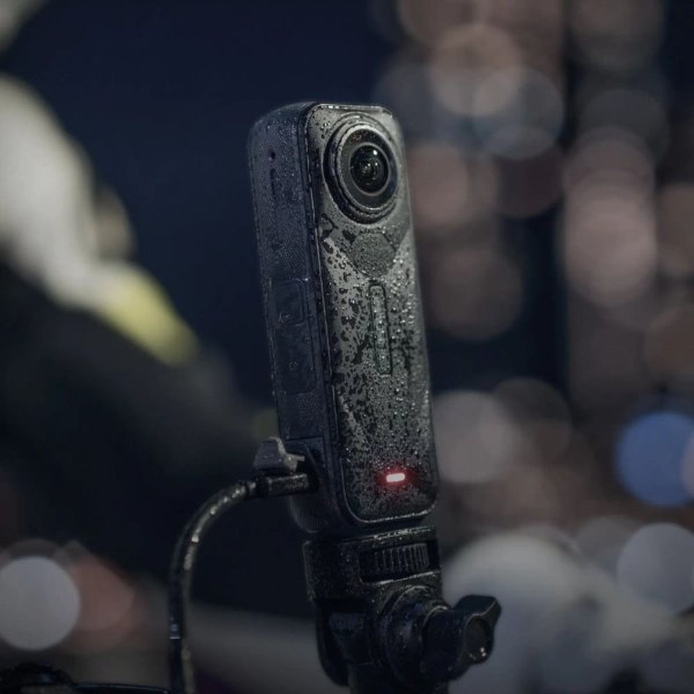 Insta360 All-Weather USB Charging Cover