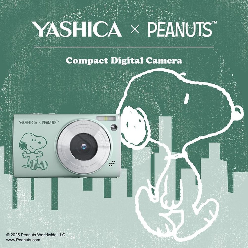 Yashica DP100 Yashica x Peanuts sage