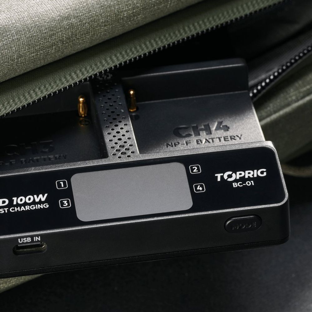 Accsoon TopRig 100W 4-Bay NP-F Fast Charger