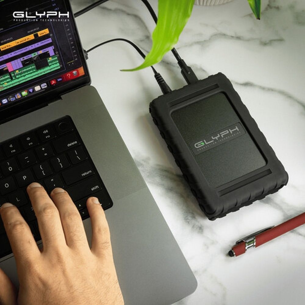 Glyph Blackbox Plus SSD U.2 7.6TB PRO, USB-C(3.2, Gen2), External Power