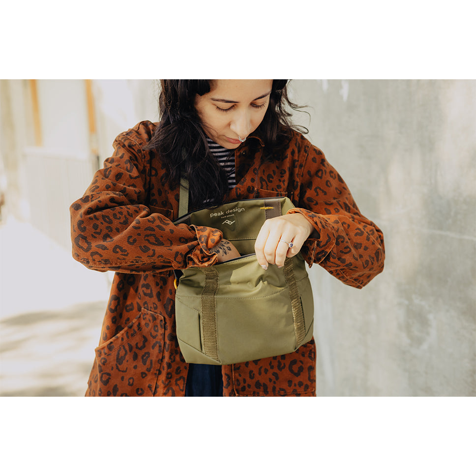 Peak Design Field Pouch Shoulder Bag - Kelp