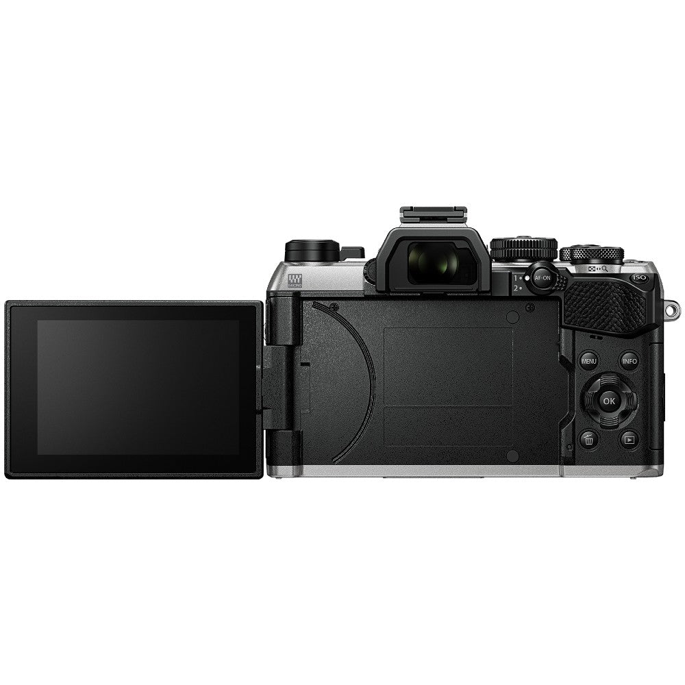OM SYSTEM OM-5 II silver + 12-40mm II
