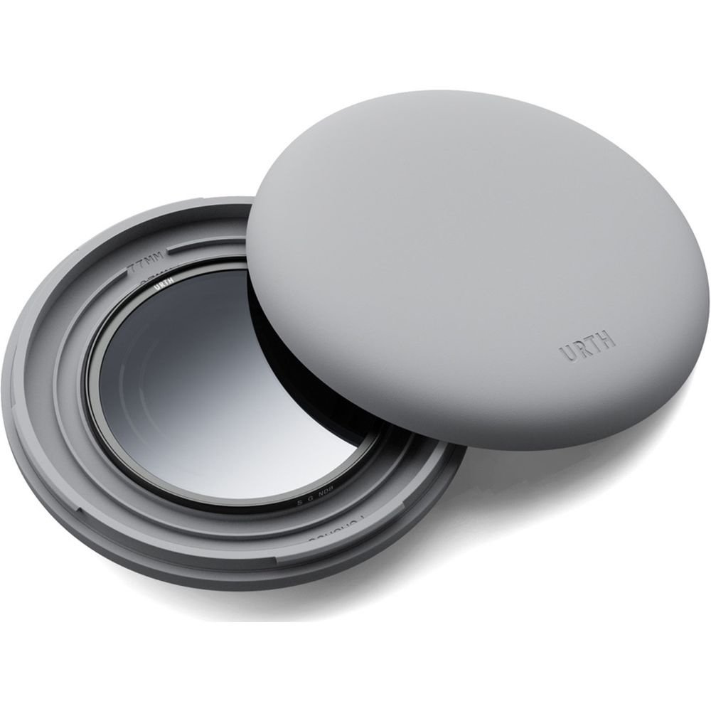 Urth 55mm Magnetic Soft Graduated ND8 (3 Stop) Filter Plus+