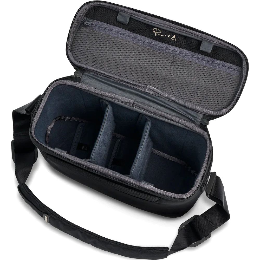 Gomatic Luma Camera Sling 12L, black