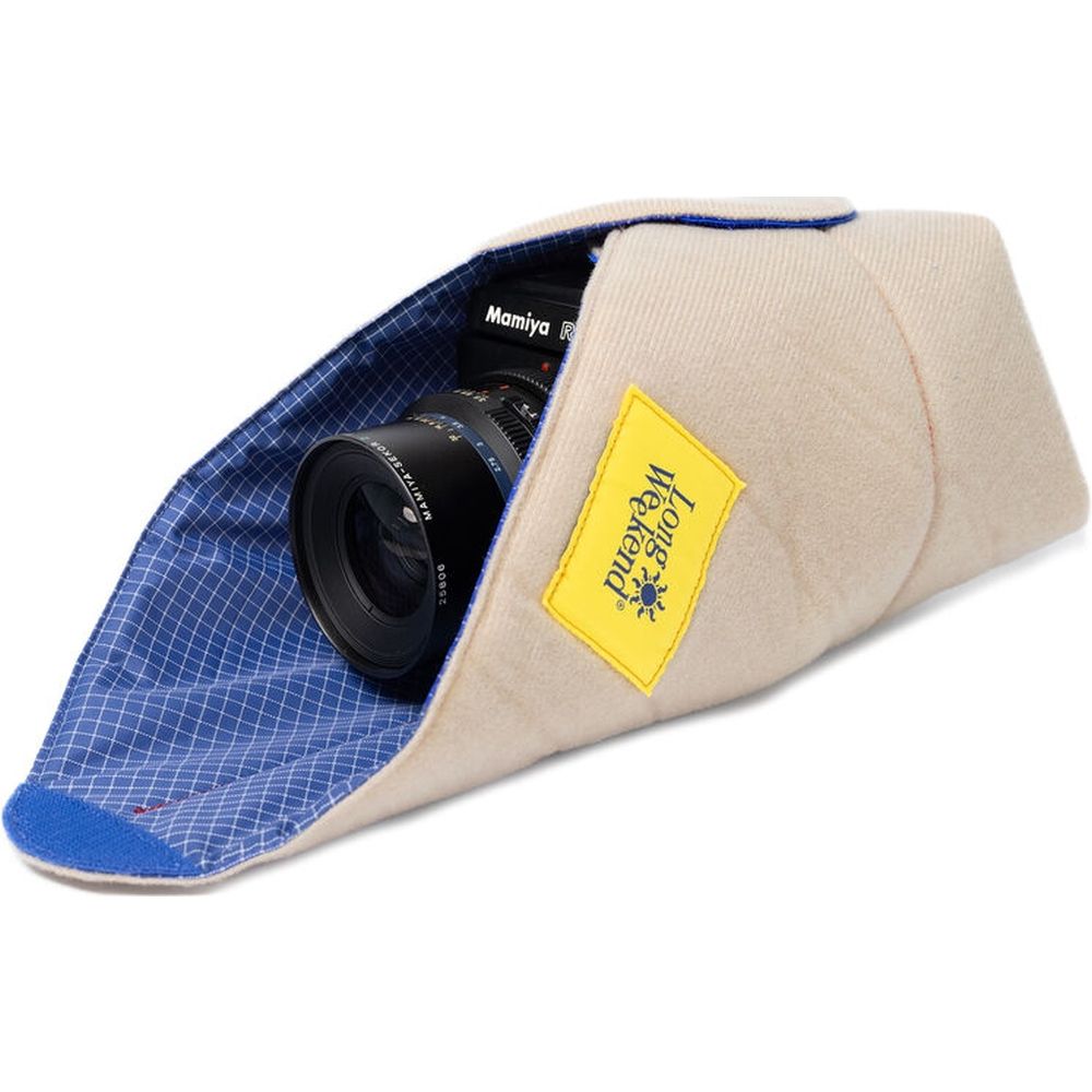 Long Weekend Padded Camera Wrap 19x19
