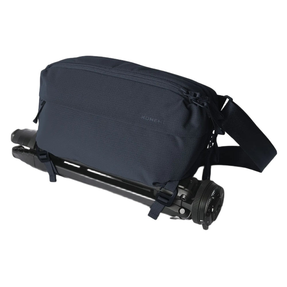 Moment Everything Sling 4L - Navy