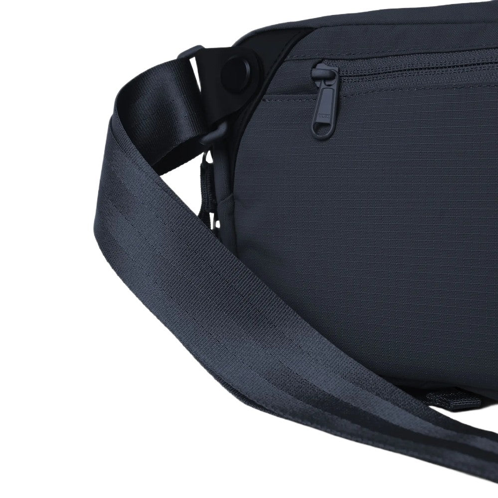 Moment Everything Sling 4L - Navy