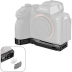 SmallRig 6033 Baseplate with AirTag Slot for Sony Alpha 7 V / 7R V / 7 IV