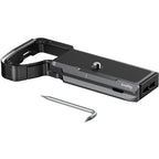 SmallRig 6033 Baseplate with AirTag Slot for Sony Alpha 7 V / 7R V / 7 IV