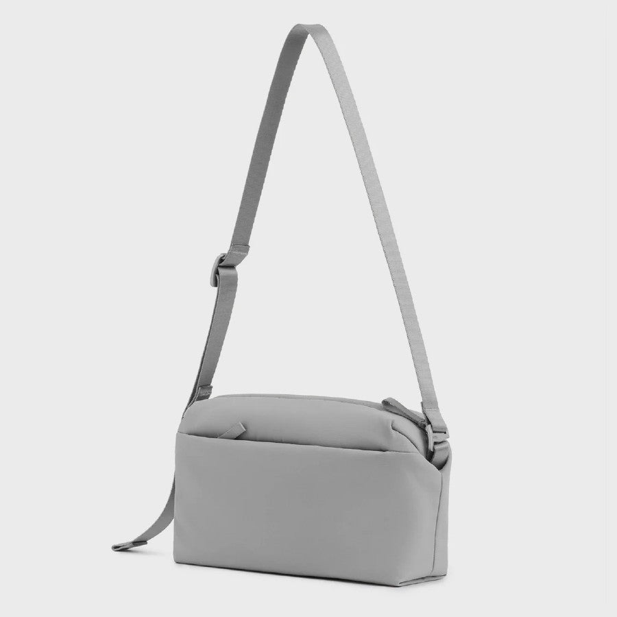 Urth Dolomite 5.1L Camera Sling (Stone)