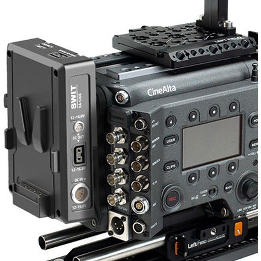SWIT KA-S30S High load with multi-sockets Hot-Swap Plate, V-Mount to V-mount