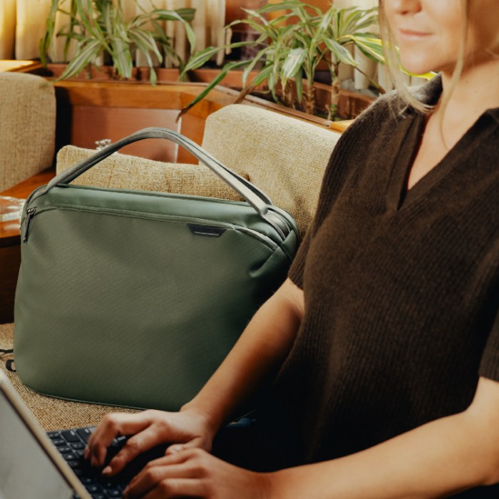 Peak Design Travel Weekender 25L - Sage