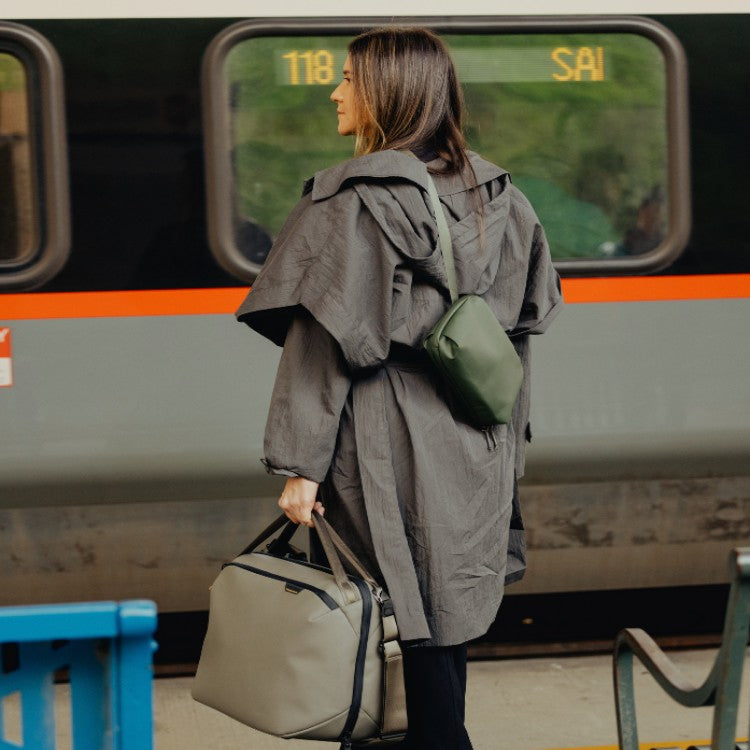 Peak Design Travel Weekender 25L - Stone
