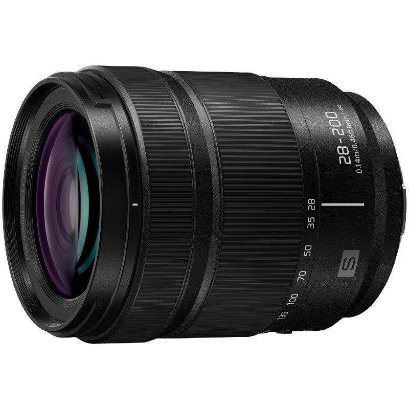 Panasonic Lumix DC-S1R mark II + Lumix S 28-200mm f/4-7.1 MACRO