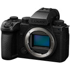 Panasonic Lumix DC-S5 IIX + Lumix S 24-60mm f/2.8 L-mount