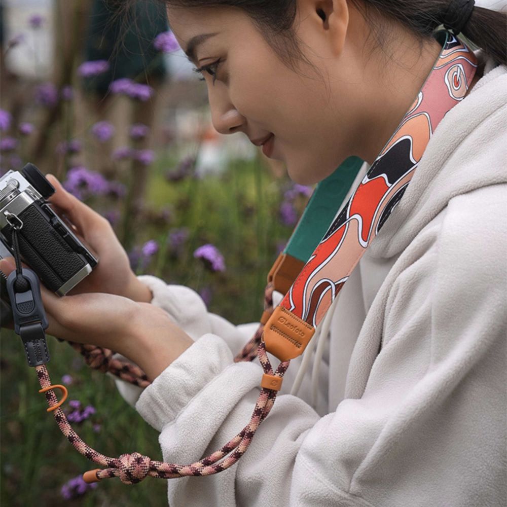Leofoto L-CS-204 Camera strap, red mask
