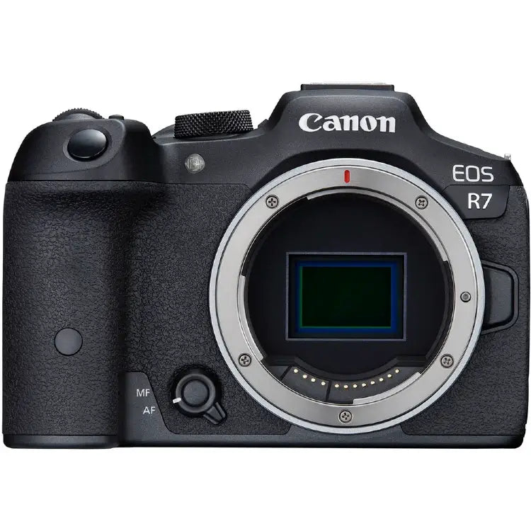 Canon EOS R7 + RF 35mm f/1.8 IS Macro STM