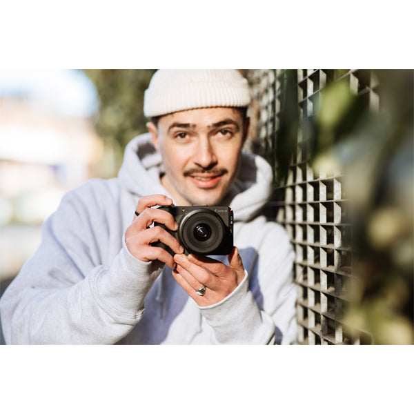Canon EOS R50 V body + RF 24mm F/1.4L VCM
